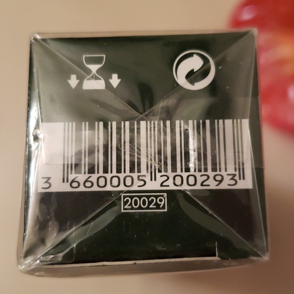 Yves Rocher Skin Serum Elixir 7.9 Botantical Facial Treatment Full Size NWT - Picture 13 of 14